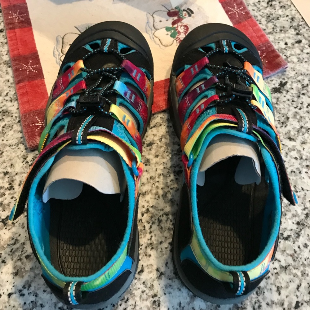 NIB KEEN NEWPORT H2 YOUTH SIZE 6 (WOMANS SIZE 8) TIE DYE SANDALS,ORIGINAL BOX